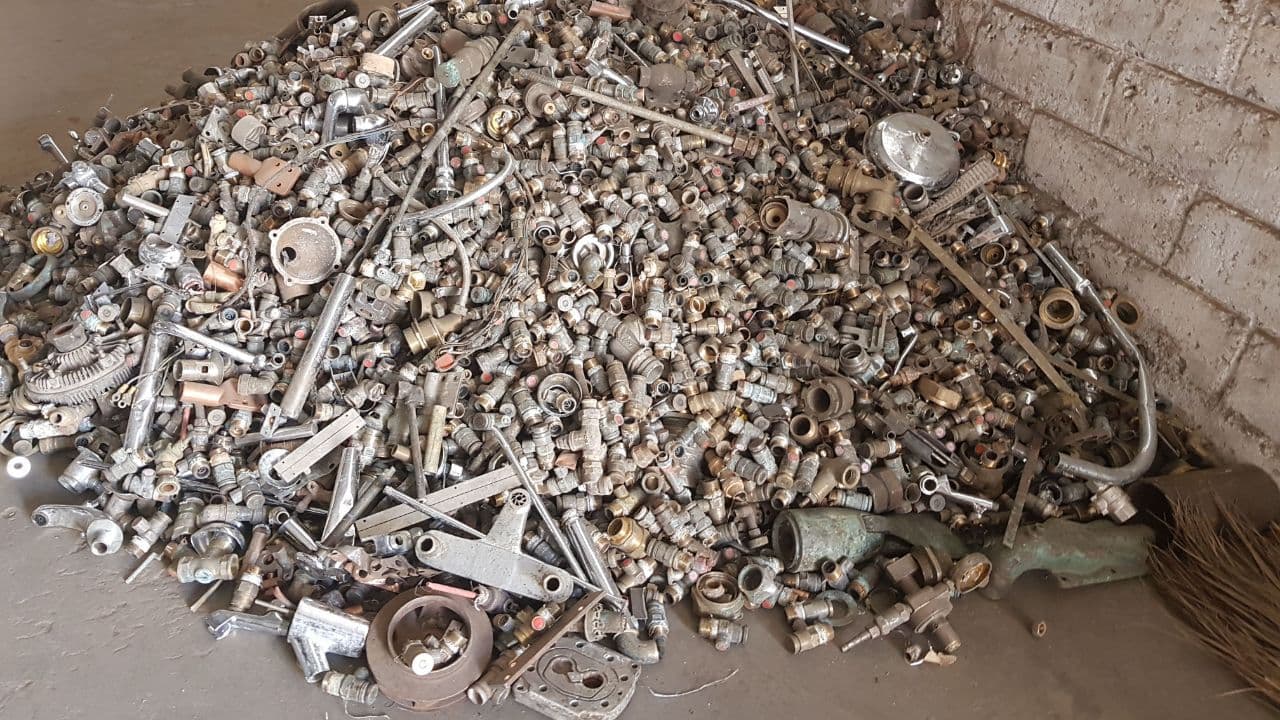 Mixed brass fittings