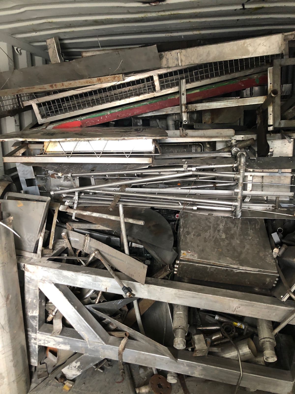 Stainless steel scrap